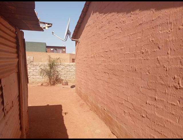 2 BEDROOM HOUSE FOR SALE IN SOSHANGUVE SOUTH